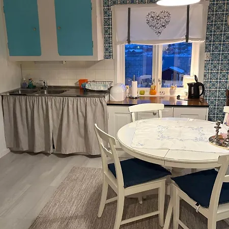 Steinbakk - Vestresand Lofoten Semesterbostad *